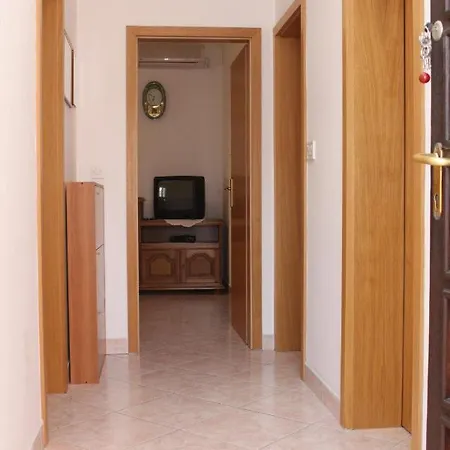 By The Sea Businci, Ciovo - 5256 Appartement *